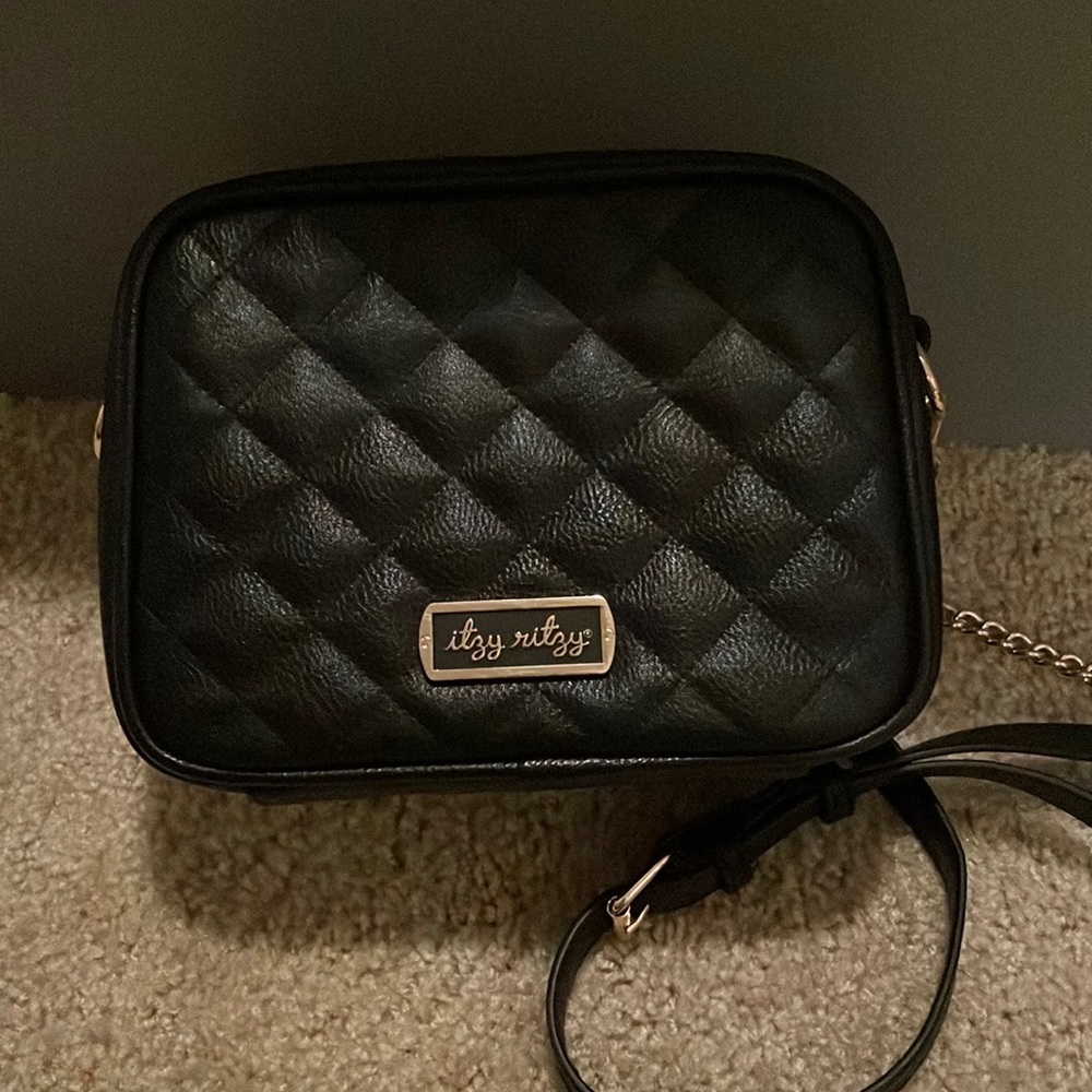 Itzy ritzy crossbody double take